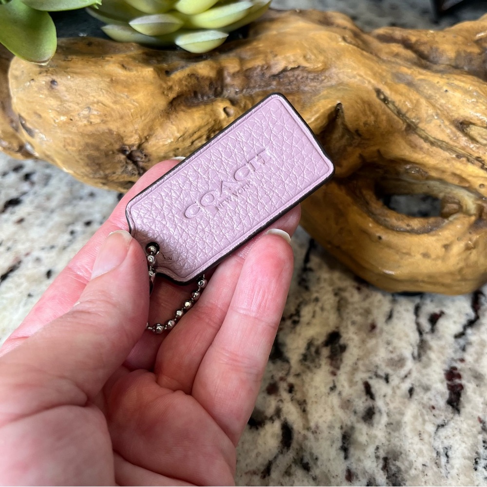 Coach Hang Tag - Picture 2 of 4